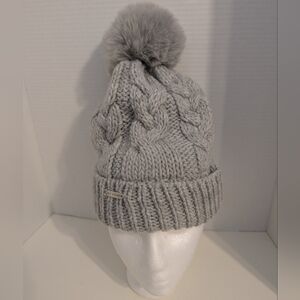 Steve Madden Cable‎ Knit Fold over Gray Beanie lined in Faux Fur with Pom NWOT